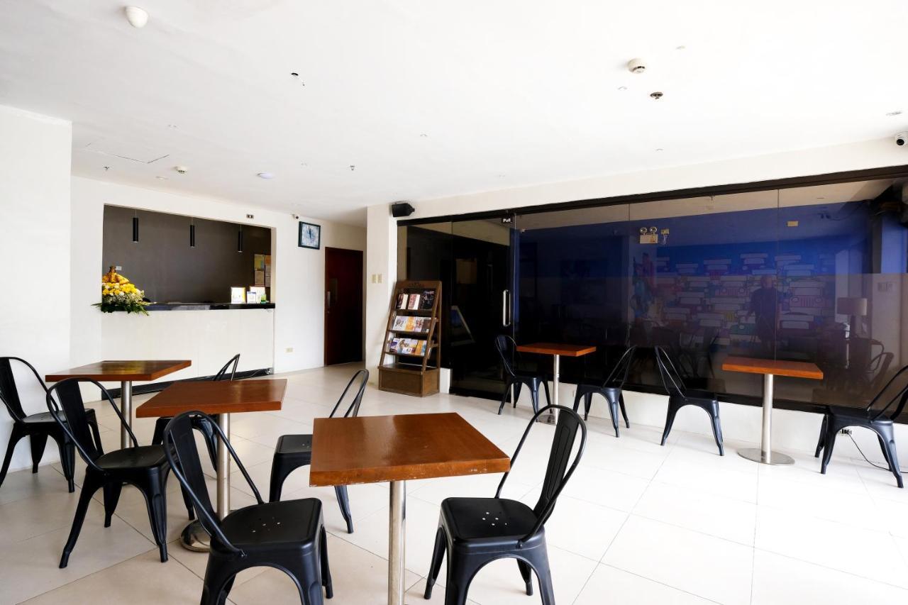 Palazzo Pensionne Cebu Exterior foto